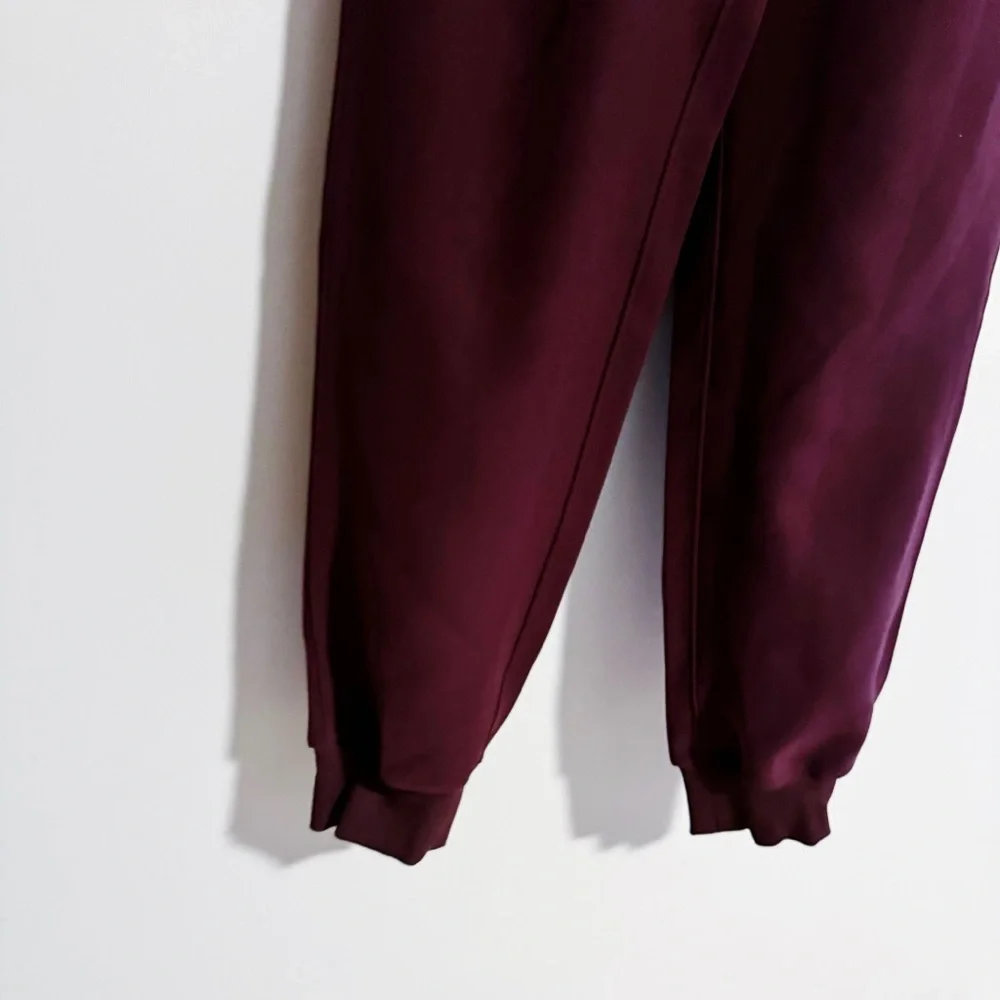 Lululemon - Burgundy On The Fly Woven Jogger Pants